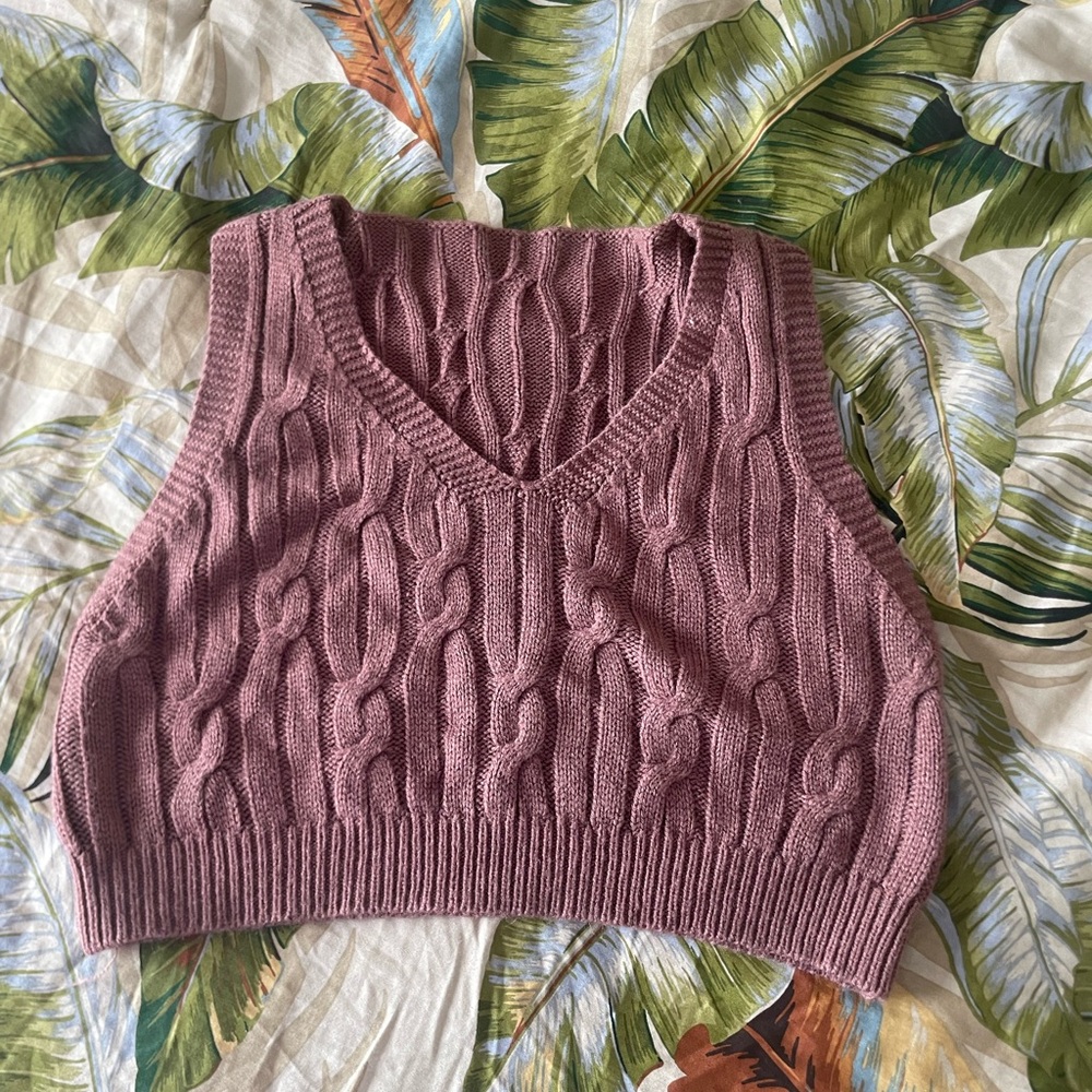 SHEIN Textured Knit Sweater Vest in Warm Brown